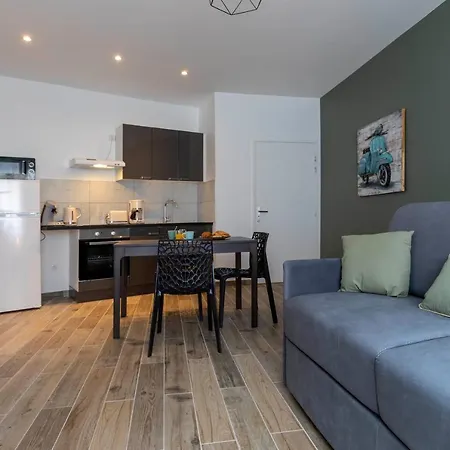 Loc Trotteur Le Romarin Gare Sncf De Lourdes Apartment Exterior photo